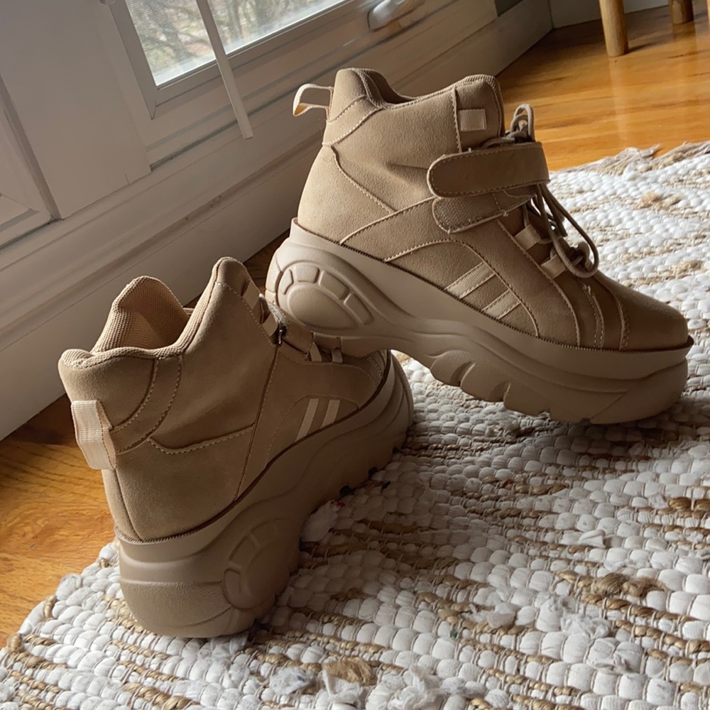 Never Worn Beige Chunky Sneakers